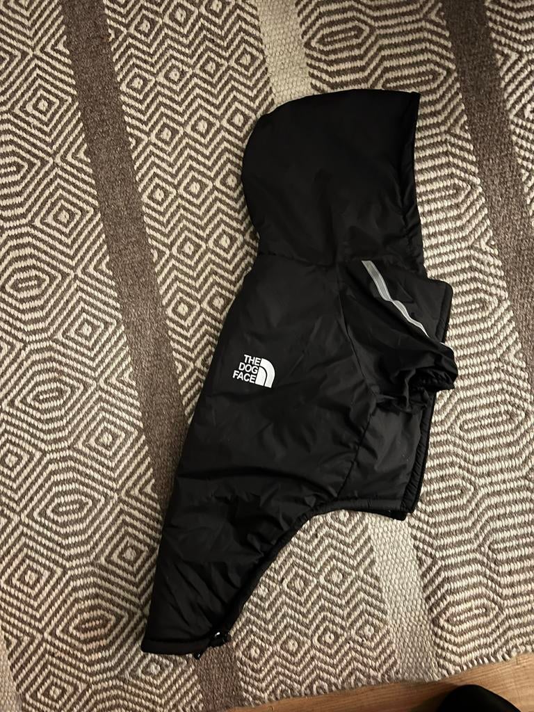 Heerlijk warme honden jas The Dog Face gevoerd, Dieren en Toebehoren, Hondenkleding, Ophalen of Verzenden, Zo goed als nieuw, Hondenjas