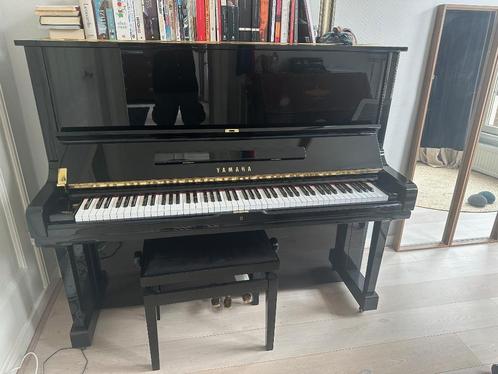 Yamaha U3 Upright Piano (gloss black), Muziek en Instrumenten, Piano's, Zo goed als nieuw, Piano, Zwart, Hoogglans, Ophalen