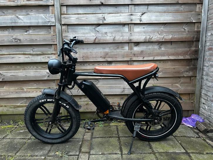 Fatbike v8, Fietsen en Brommers, Elektrische fietsen, Zo goed als nieuw, 55 tot 59 cm, 50 km per accu of meer, Ophalen