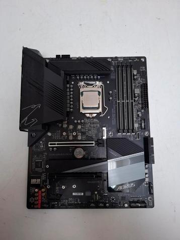 Gigabyte Z590 Aorus Elite AX met i9 10850K beschikbaar voor biedingen