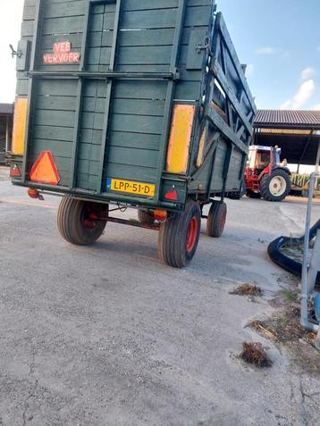 Veewagen wagen landbouwwagen bakkenwagen met kenteken beschikbaar voor biedingen