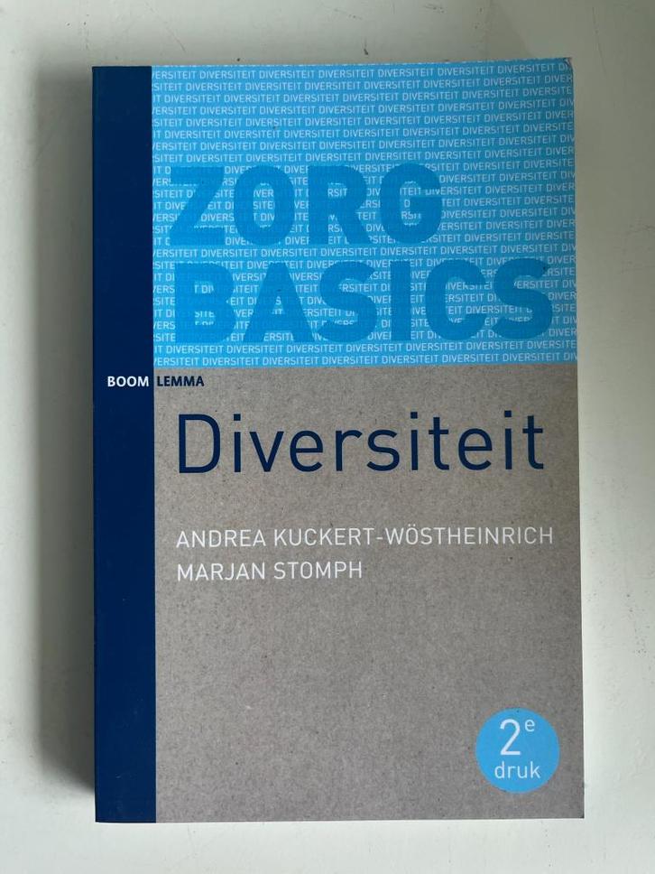 Studieboek ZorgBasics - Diversiteit, Boeken, Studieboeken en Cursussen, Zo goed als nieuw, HBO, Beta, Ophalen of Verzenden