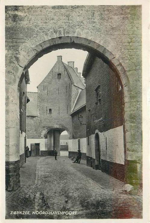 (388-441-009) Zierikzee Noordhavenpoort, Verzamelen, Ansichtkaarten | Nederland, Zeeland, Verzenden