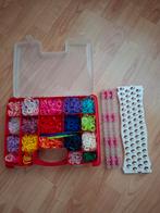 Loom elastiekjes en 2 borden in plastic doos, Ophalen of Verzenden, Zo goed als nieuw, Overige typen
