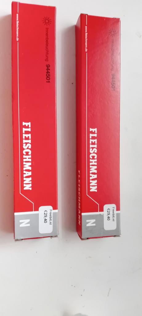 2 x Fleischmann 944501 led binnenverlichting, Hobby en Vrije tijd, Modeltreinen | N-Spoor, Zo goed als nieuw, Wagon, Gelijkstroom
