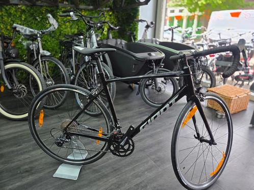 Zomeractie Giant Contend, Fietsen en Brommers, Fietsen | Racefietsen, Zo goed als nieuw, Heren, Giant, Meer dan 20 versnellingen