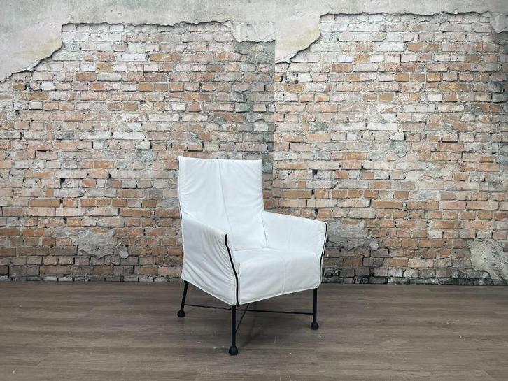 Montis Charly bij TheReSales, Huis en Inrichting, Fauteuils, Zo goed als nieuw, Leer, Metaal, 50 tot 75 cm, Minder dan 75 cm, Ophalen