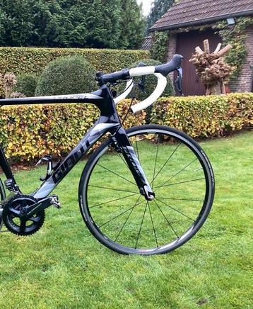 Giant propel advanced 0 di2 (Carbon + elektrisch schakelen) beschikbaar voor biedingen