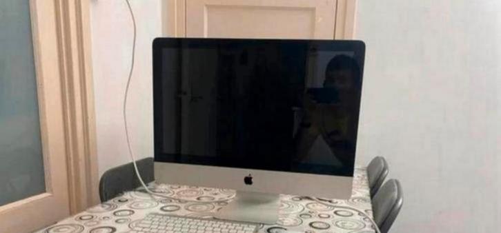 Apple iMac 21.5-inch (mid 2010) macOS Monterey, Computers en Software, Monitoren, Zo goed als nieuw, Ingebouwde speakers, Hoofdtelefoonaansluiting