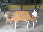 kindertafel met 2 stoeltjes, Kinderen en Baby's, Kinderkamer | Tafels en Stoelen, Ophalen, Gebruikt, Tafel(s) en Stoel(en)