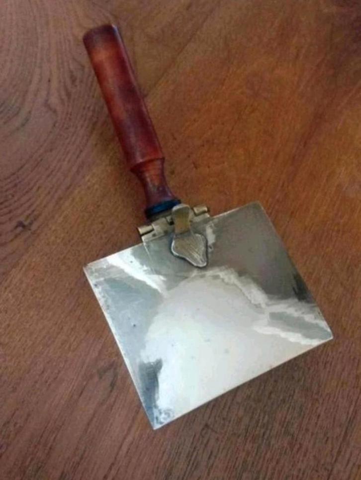 Vintage Messing Snuifdoosje met Houten Handvat, Antiek en Kunst, Antiek | Gereedschap en Instrumenten, Ophalen of Verzenden