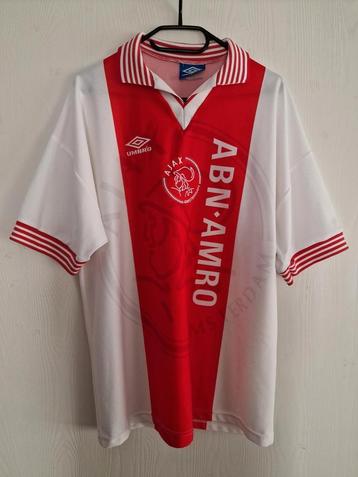 Ajax Voetbalshirt beschikbaar voor biedingen