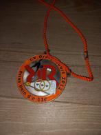 Prins carnaval onderscheiding oranjebuurt helmond 2012, Postzegels en Munten, Penningen en Medailles, Nederland, Overige materialen