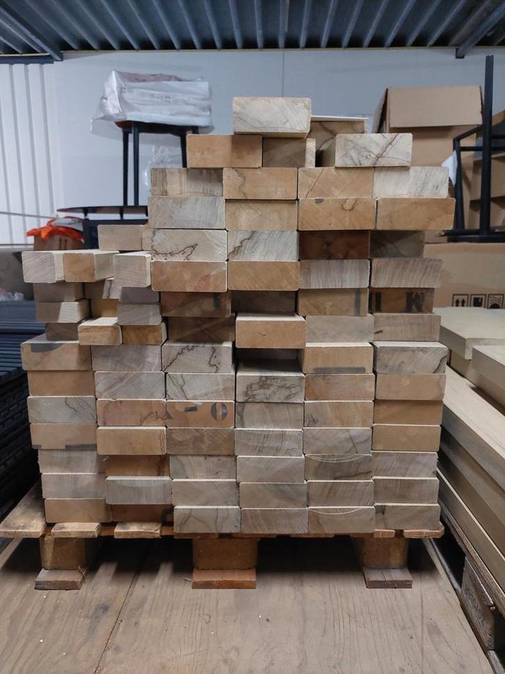 2 Stapels Frake Hout, Doe-het-zelf en Verbouw, Hout en Planken, Gebruikt, Plank, Overige houtsoorten, Minder dan 200 cm, 25 tot 50 mm