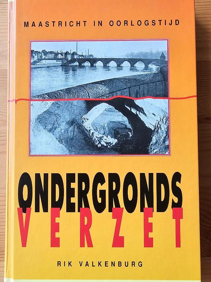 Ondergronds verzet (Maastricht in Oorlogstijd), Boeken, Oorlog en Militair, Zo goed als nieuw, Overige onderwerpen, Tweede Wereldoorlog