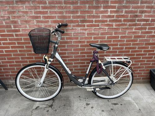 Giant Ultimo CS Damesfiets incl. AXA Defender + Kettingslot, Fietsen en Brommers, Fietsen | Dames | Damesfietsen, Zo goed als nieuw