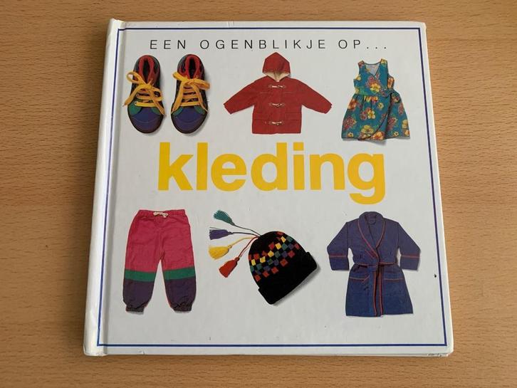 OGENBLIKJE OP KLEDING, Boeken, Kinderboeken | Baby's en Peuters, Gelezen, 2 tot 3 jaar, Uitklap-, Voel- of Ontdekboek, Ophalen