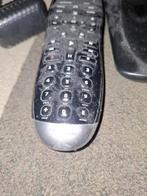 2 stuks gebruikte Afstandsbediening - Logitech Harmony, Gebruikt, Game console, Ophalen of Verzenden, Origineel