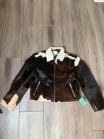 Nieuwe koeienhuid jas - Maat M, Kleding | Dames, Jassen | Zomer, Ophalen of Verzenden, Nieuw, Maat 38/40 (M), Bruin