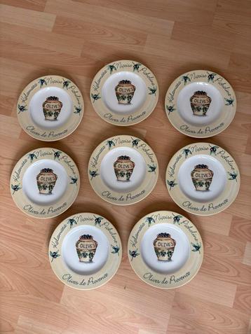 8 ontbijtborden “Olives de Provence” Johnson Brothers beschikbaar voor biedingen