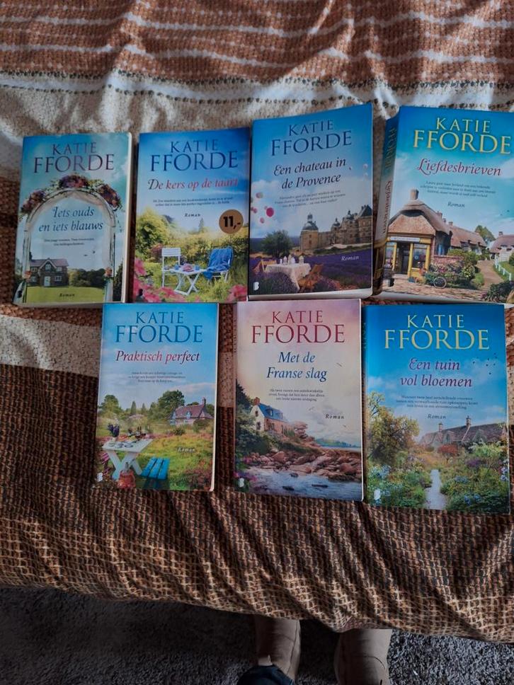7 Romans van Katie Fforde, Boeken, Romans, Gelezen, Ophalen of Verzenden