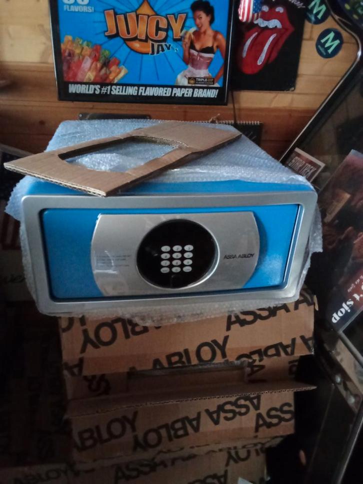 Kluis met cijferslot,drie soorten, Huis en Inrichting, Overige Huis en Inrichting, Zo goed als nieuw, Ophalen of Verzenden