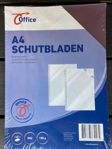 Partij schutbladen A4 van Office beschikbaar voor biedingen