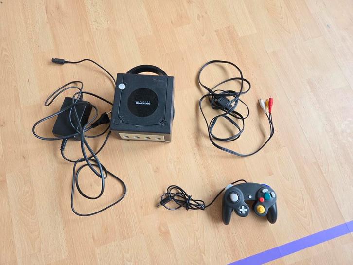 Nintendo Gamecube met 17 spellen, smashbrosh, goldeneye enz., Spelcomputers en Games, Spelcomputers | Nintendo GameCube, Zo goed als nieuw