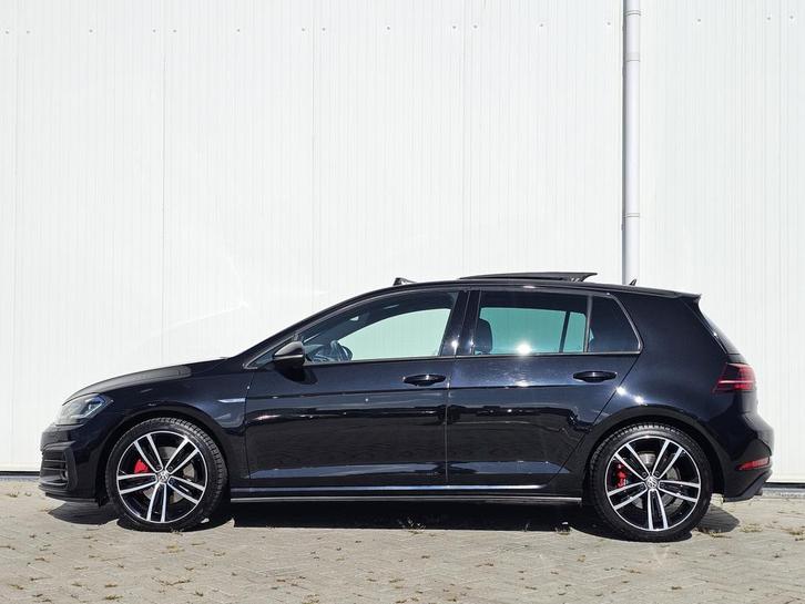 Volkswagen Golf 2.0 TDI 135KW 5D DSG 2017 Zwart, Auto's, Volkswagen, Particulier, Golf, Diesel, Hatchback, Automaat, Geïmporteerd