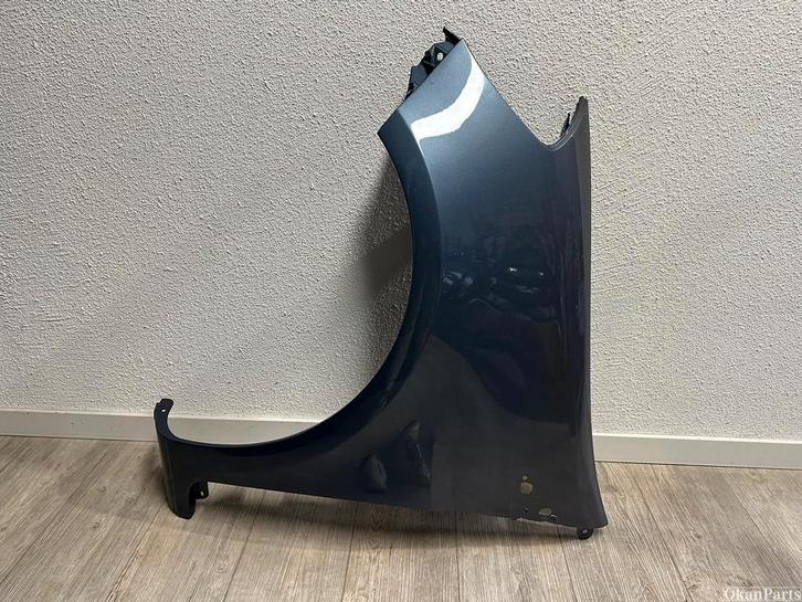 Renault Clio III linker zijscherm links 8200256117, Auto-onderdelen, Carrosserie en Plaatwerk, Renault, Voor, Links, Gebruikt
