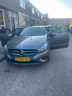 Mercedes-Benz A-Klasse A180 1.6 Blue Efficiency 2013 Grijs, Auto's, Voorwielaandrijving, 4 cilinders, 122 pk, 1595 cc
