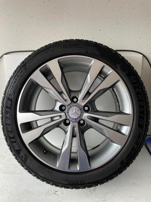 Originele Mercedes Benz C-klasse winterwielen 18 inch W205, Auto-onderdelen, Banden en Velgen, Banden en Velgen, Winterbanden