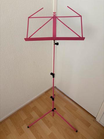 Roze K&M muziekstandaard nieuw! beschikbaar voor biedingen