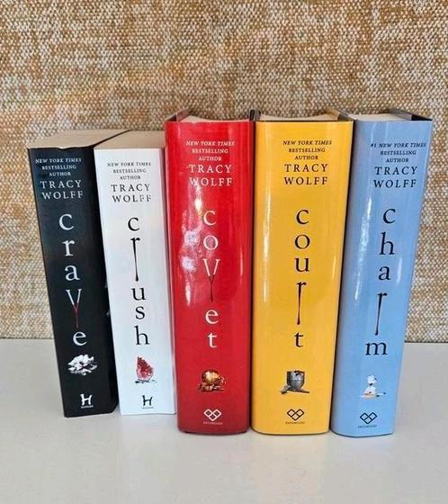 Tracy Wolff - The Crave Serie - 1 t/m 5 - Fantasy - Engels, Boeken, Fantasy, Zo goed als nieuw, Ophalen of Verzenden
