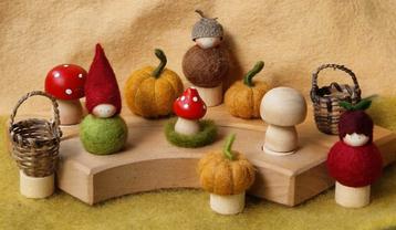 Herfst Seizoenstafel Herfsttafel Vrije School steker vilt  beschikbaar voor biedingen