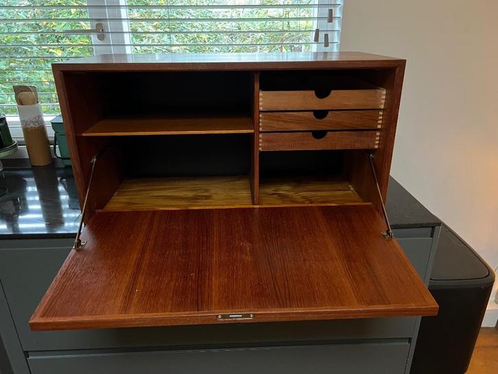 Bijzonder mooi Royal System / Poul Cadovius kastje, Huis en Inrichting, Kasten | Wandmeubels, Gebruikt, Minder dan 100 cm, Minder dan 150 cm