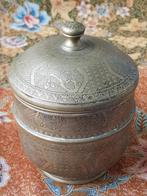 Mooie originele antieke kruidenpot uit Indonesië 14,8 cm., Antiek en Kunst, Antiek | Koper en Brons, Ophalen of Verzenden, Brons
