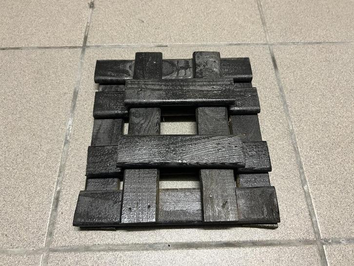 Houten, zwarte onderzetter bloempot, Huis en Inrichting, Woonaccessoires | Onderzetters, Gebruikt, Overig, Ophalen of Verzenden