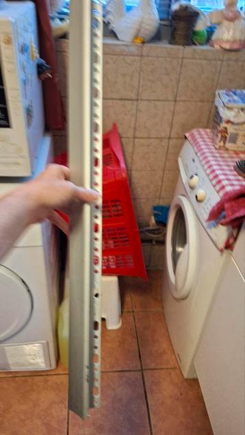 IKEA UPPLEVA ORMO TV Ophangbeugel - 67cm beschikbaar voor biedingen