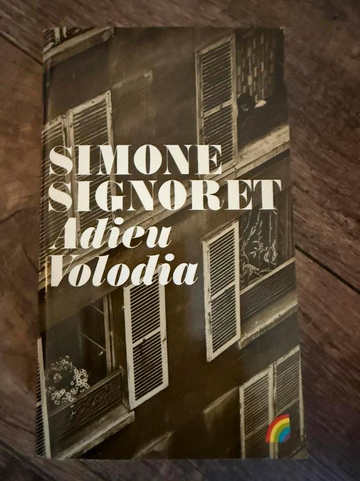 Simone Signoret - Adieu Volodia, Boeken, Literatuur, Gelezen, Europa overig, Ophalen of Verzenden