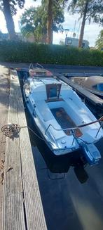 Leuke motorboot met kajuit 7.20 lang, Watersport en Boten, Ophalen, Gebruikt, Motor en Techniek