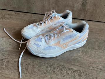 Mizuno zaalschoenen Stealth Star 2 maat 37 beschikbaar voor biedingen