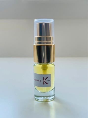 Camelia K- Ella K EDP 5 ml NIEUW beschikbaar voor biedingen