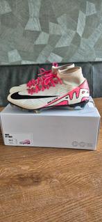 Nike voetbalschoenen, Sport en Fitness, Voetbal, Ophalen of Verzenden, Zo goed als nieuw, Schoenen