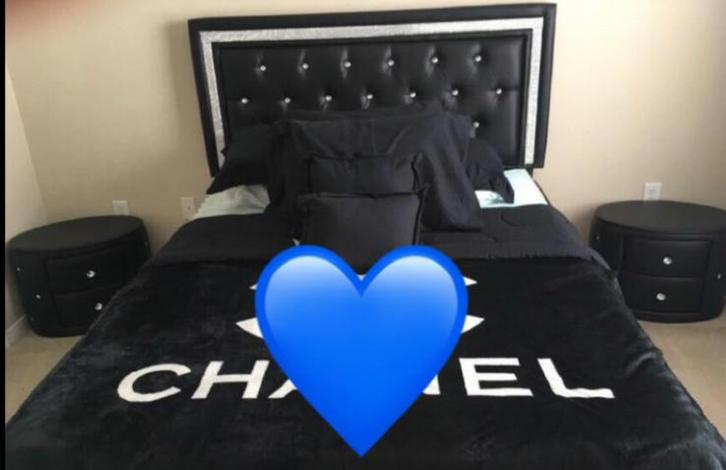 Mooie cc dekens 130x150cm nieuw, Huis en Inrichting, Woonaccessoires | Plaids en Woondekens, Nieuw, Ophalen of Verzenden