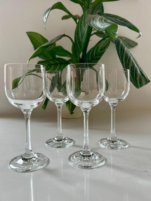 4 vintage rode wijnglazen, kristal. Nieuwstaat., Verzamelen, Glas en Borrelglaasjes, Zo goed als nieuw, Overige typen, Ophalen of Verzenden
