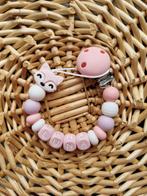 speenkoord vosje roze met of zonder naam €10,95, Ophalen of Verzenden, Nieuw, Kraamcadeau