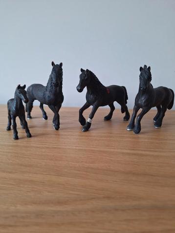 Schleich Friese Paarden - Set van 4 beschikbaar voor biedingen