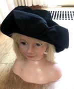 dames hoedje (Vintage, zwart, rib) Komt uit oude hoedendoos!, Ophalen of Verzenden, Zo goed als nieuw, 56 of 57 cm (M, 7 of 7⅛ inch)