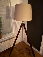 Driepoot Dutchbone vloerlamp, Huis en Inrichting, Lampen | Vloerlampen, Ophalen, Zo goed als nieuw, Hout, Minder dan 100 cm